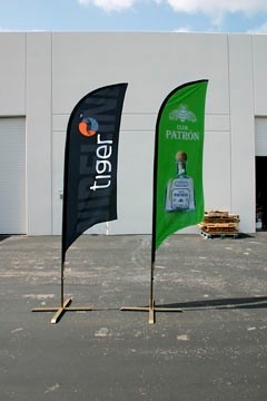 Printed feather flags – Tiger & Patron
